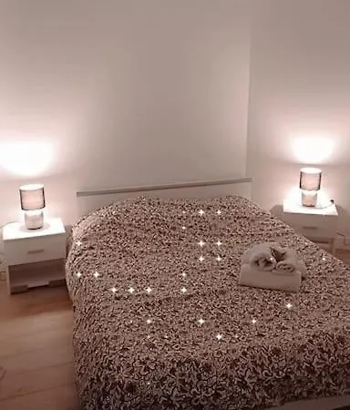 A Deux Pas Du Trocadero 파리